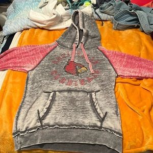 louisville cardinals sweatshirt size medium